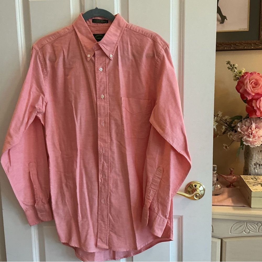 EUC Saddles Brand Men’s 15 1/5 x 33 (Large) Light Apricot Oxford Shirt